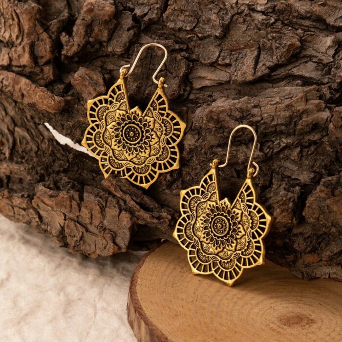 Χρυσά Ethnic Σκαλιστά Διάτρητα Σκουλαρίκια Flower Mandalas